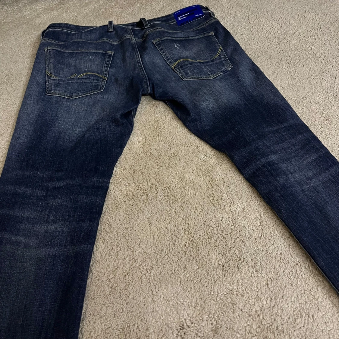 Mörkblå jeans från Jack & Jones - 91