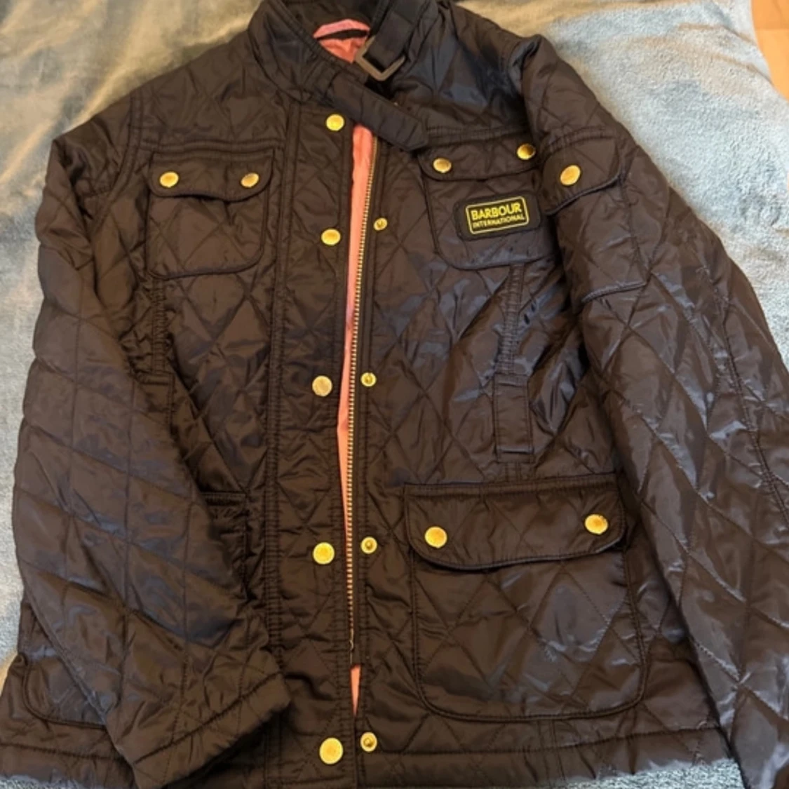 Svart quiltad jacka från Barbour