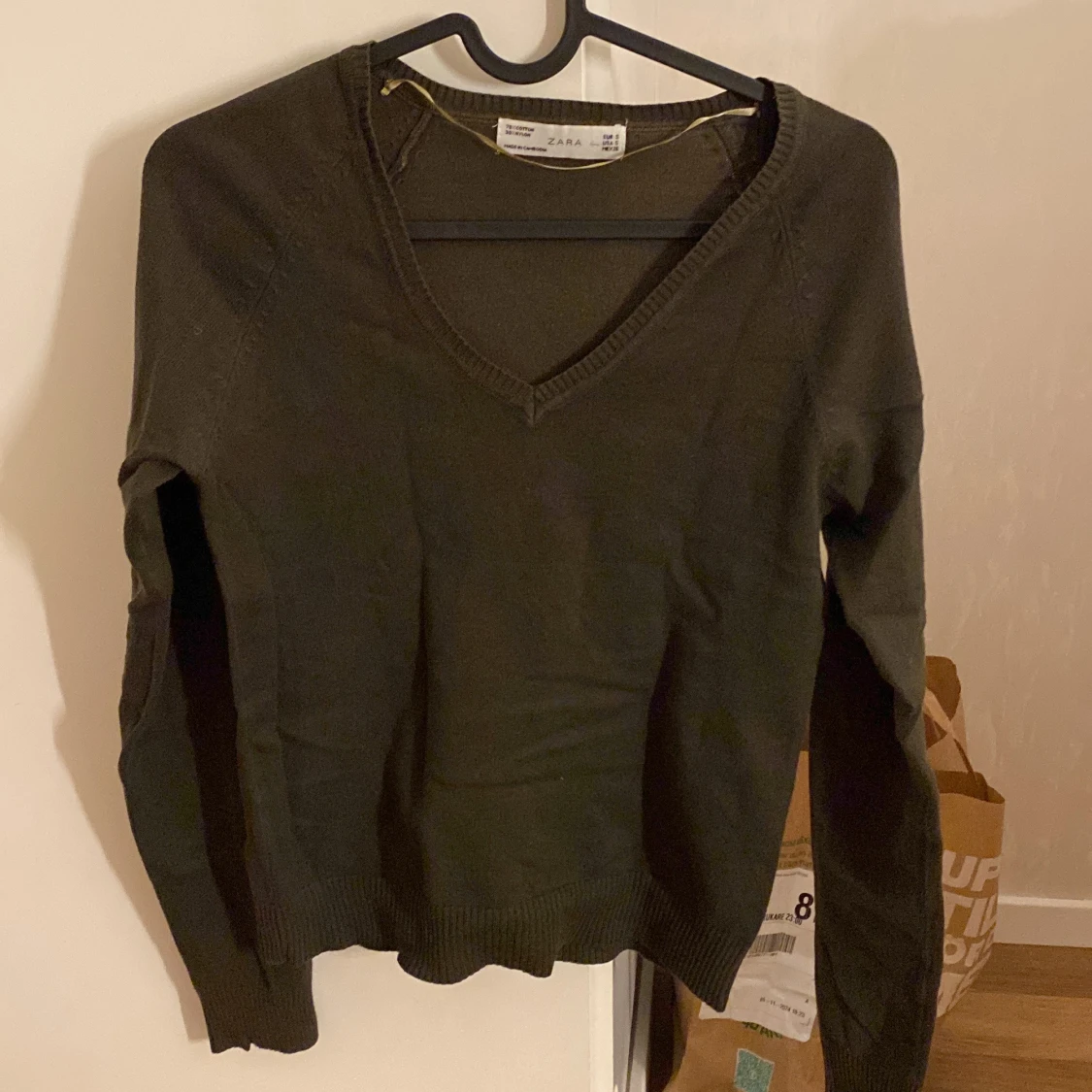 märkgrön tröja  - 90