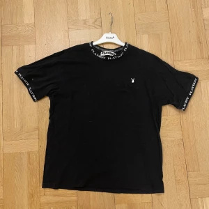 Playboy t-shirt  - Playboy tröja. Knappt använd. 