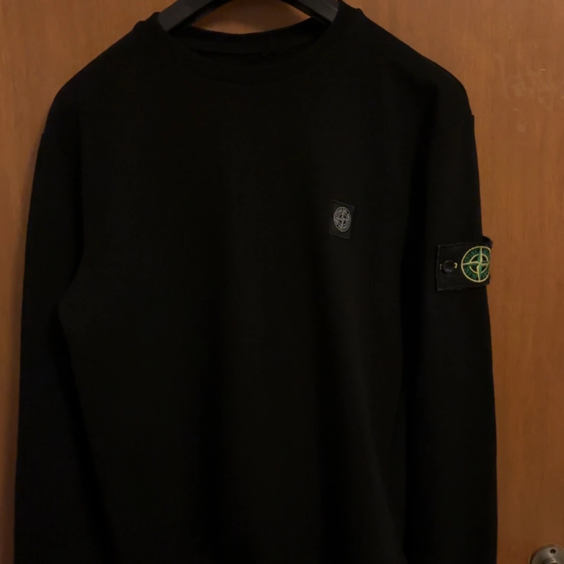 Svart fleece sweatshirt från Stone Island
