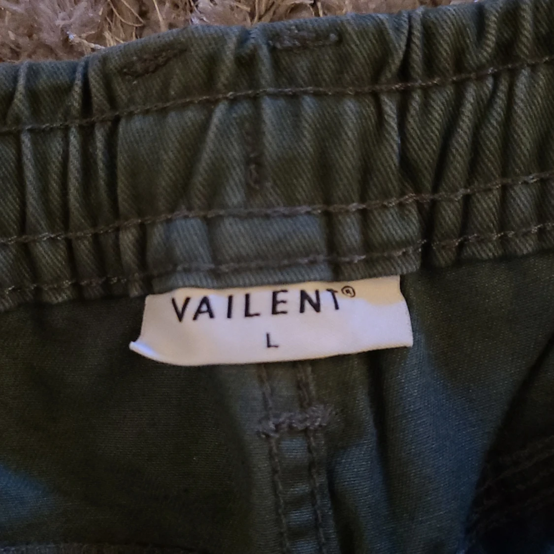 Gröna cargobyxor från Vailent - 3