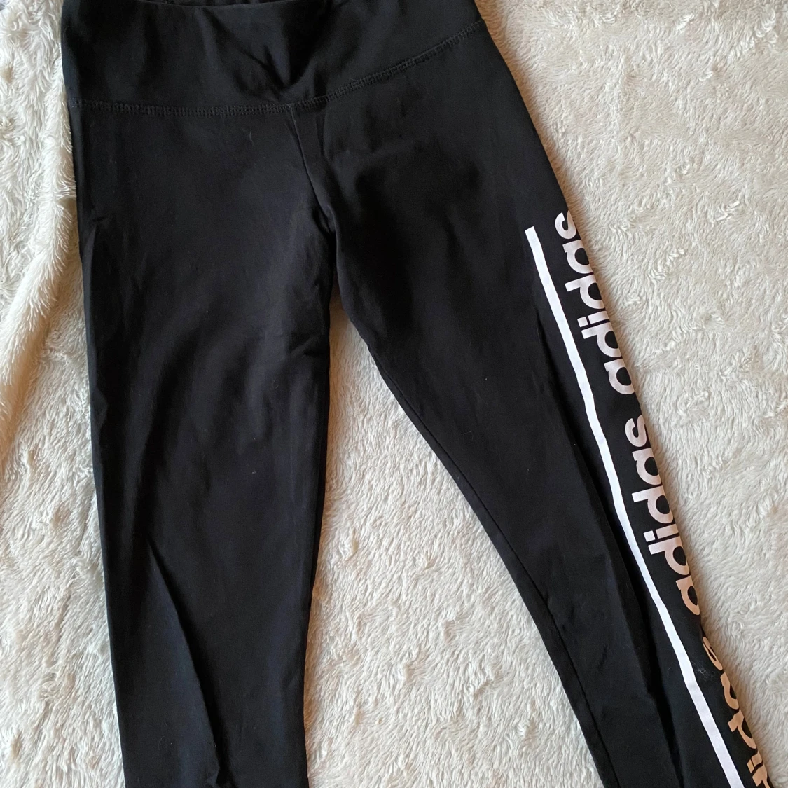 Svarta leggings från Adidas - 1