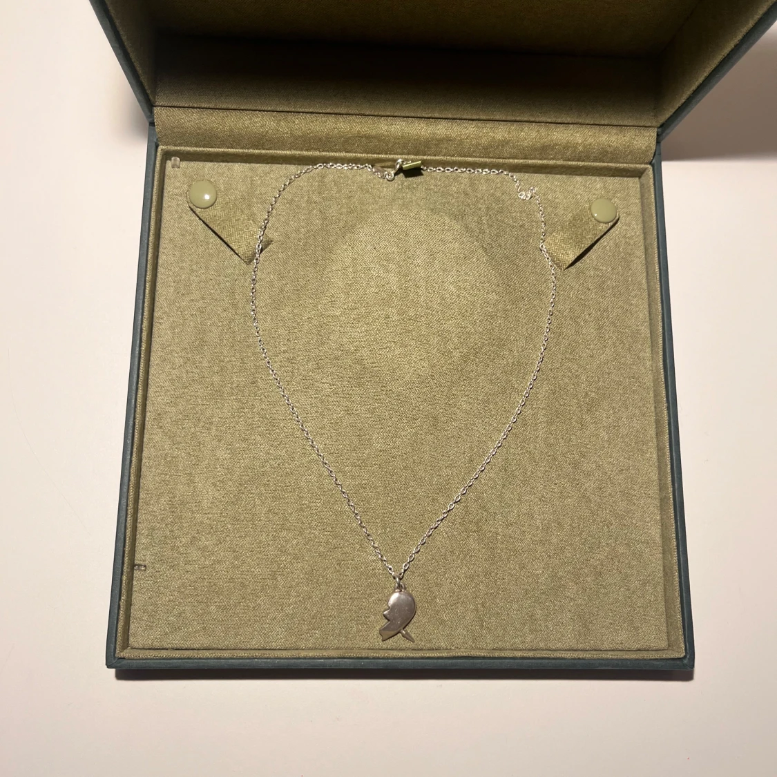 Maria Nilsdotter halsband 