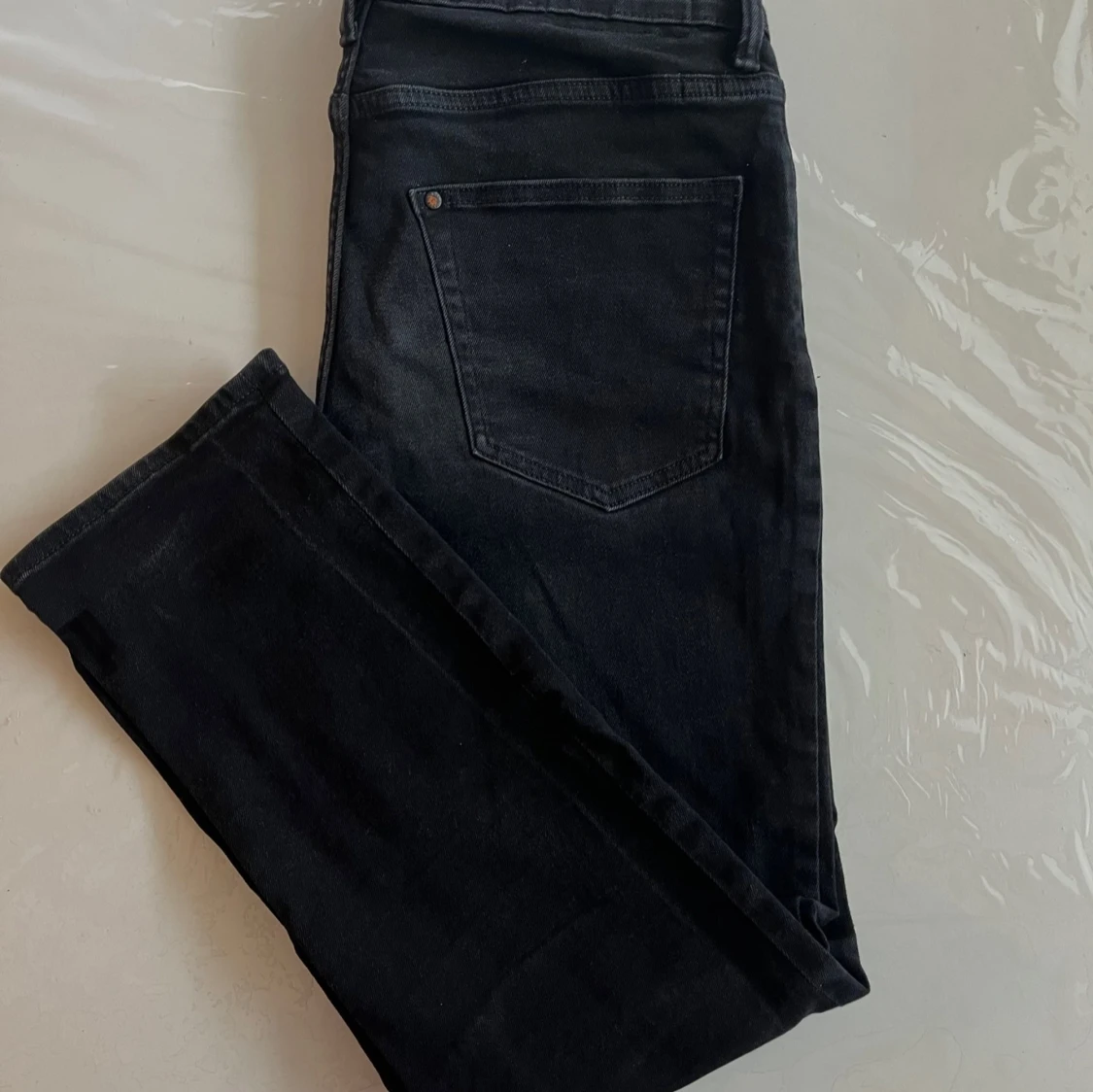 Svarta jeans från H&M