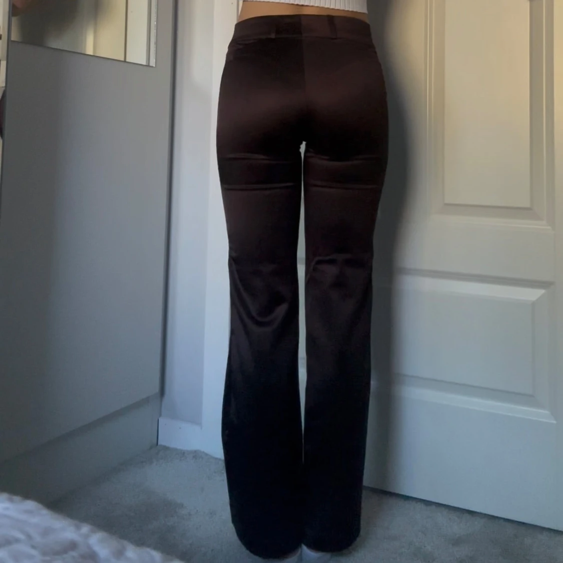 Bruna satin byxor med bootcut - 2