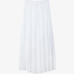 Vit långkjol - Vit långkjol från Stradivarius superfint till våren och sommar men kommer tyvärr inte till användning🌟