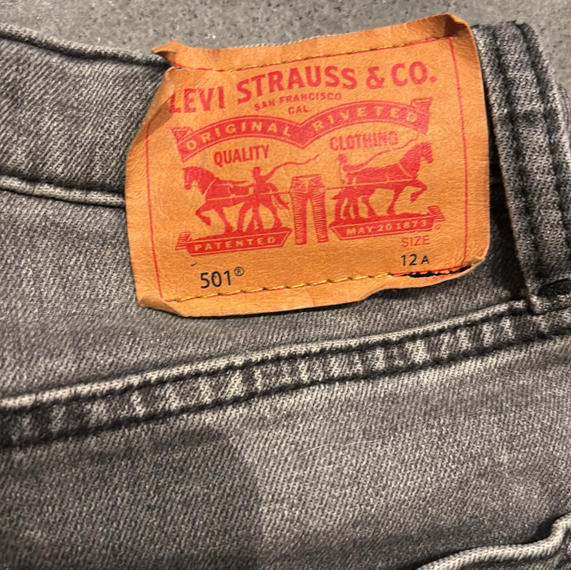 Grå Levis 501 jeans - 91
