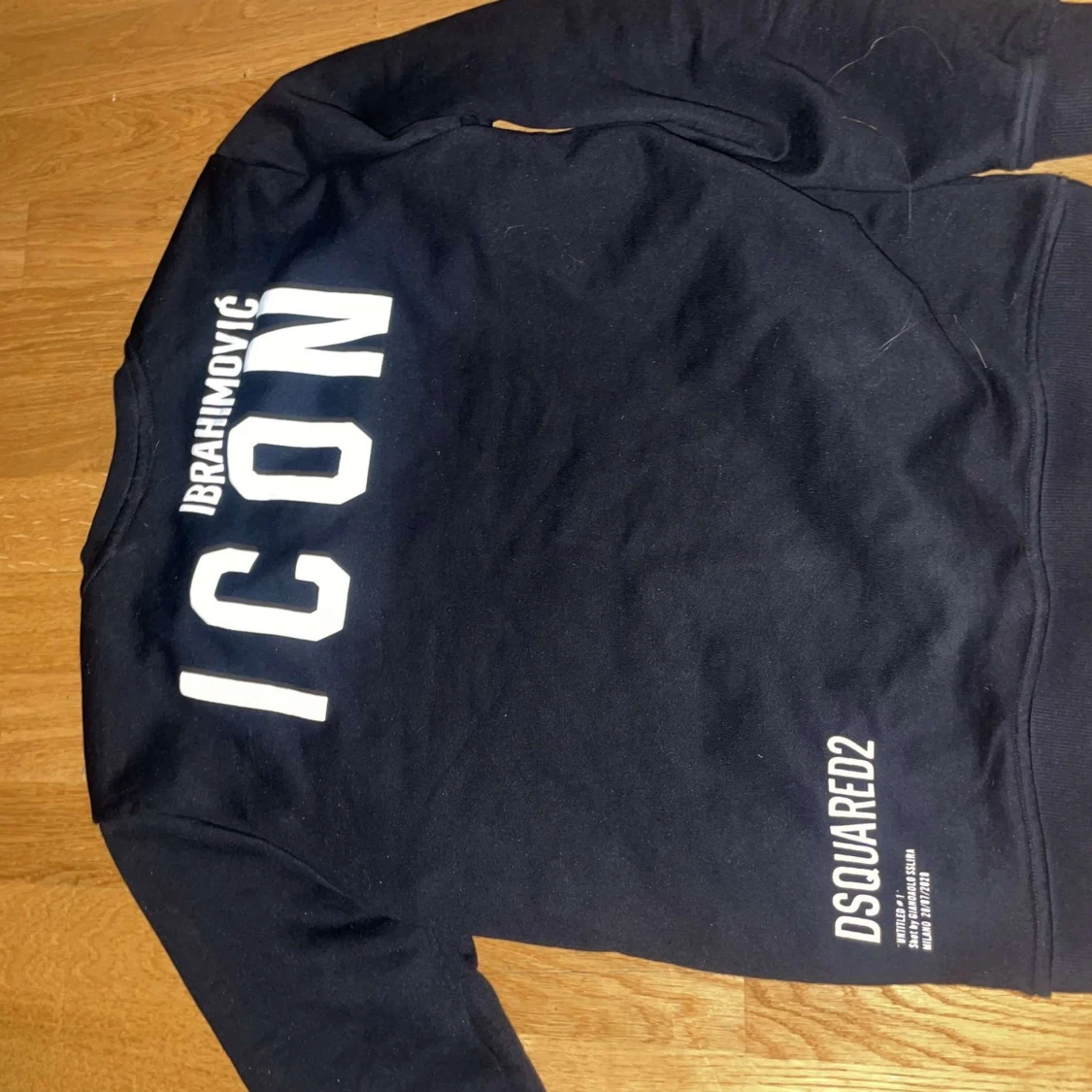 Svart sweatshirt från Dsquared2 - 90
