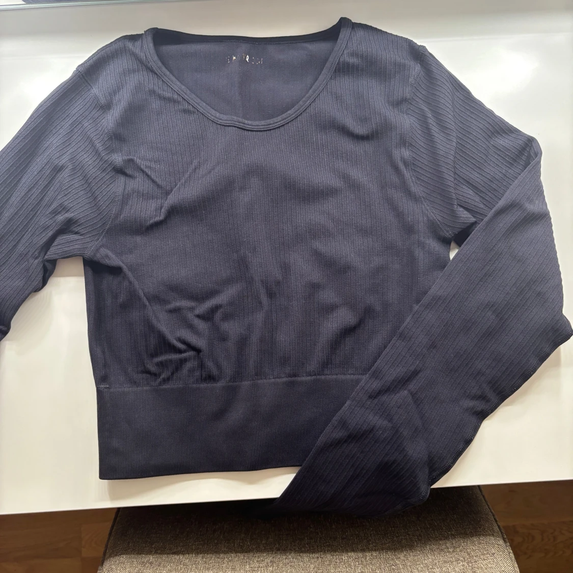 Svart ribbad tröja från Bikbok