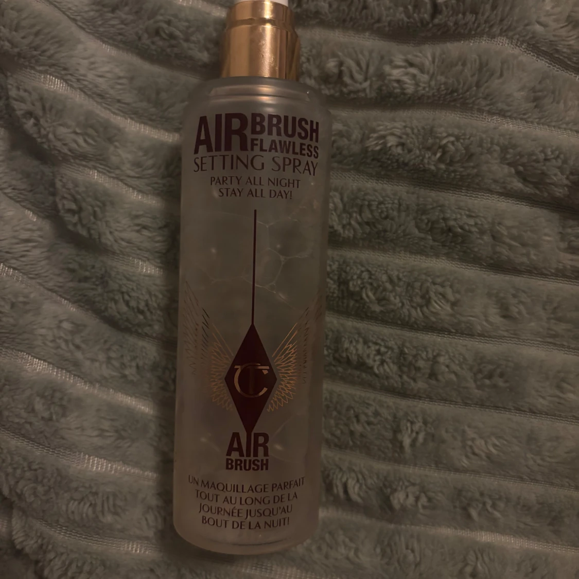 Airbrush Flawless Setting Spray Charlotte tilbury