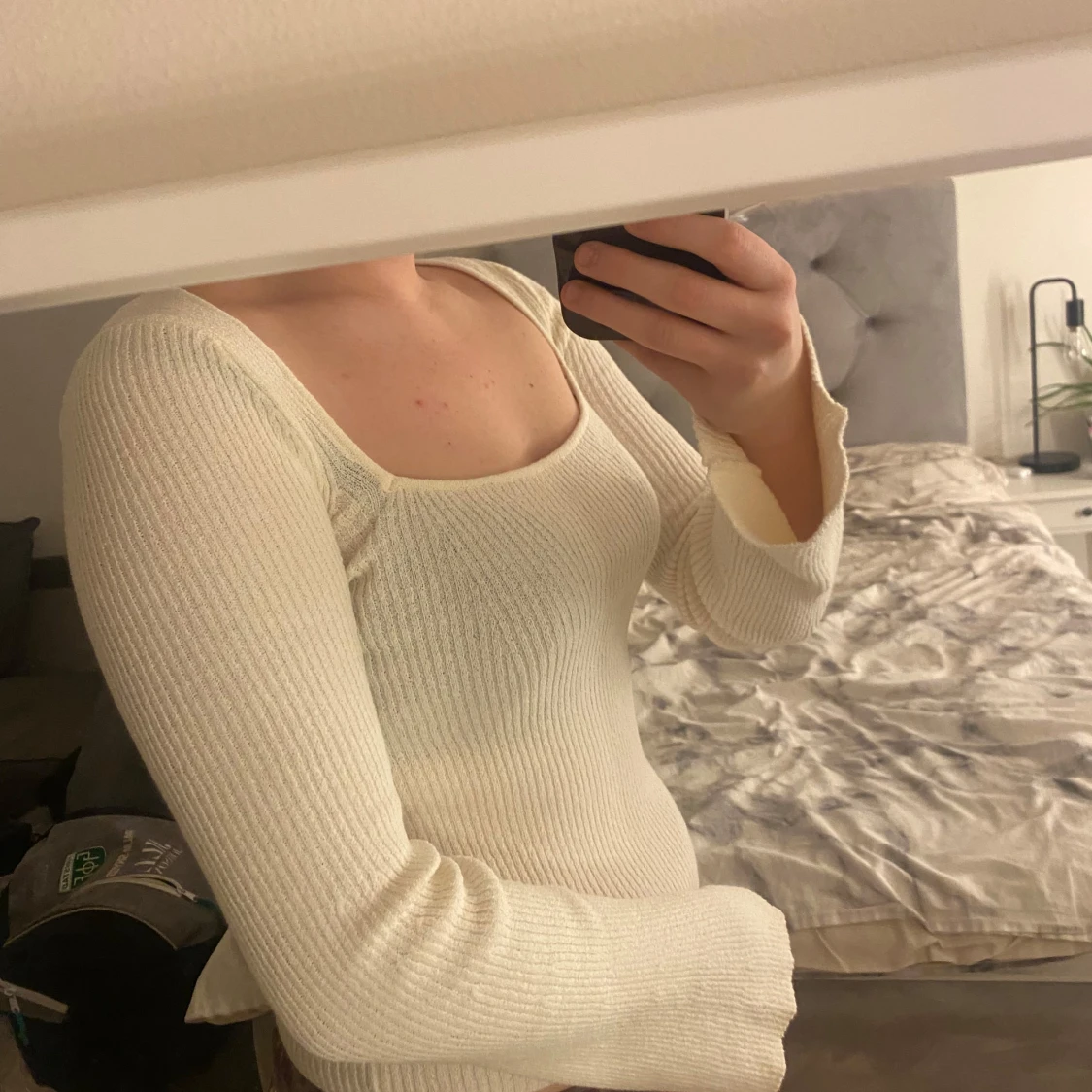 Vit/beige ribbad tröja från Gina Tricot - 90