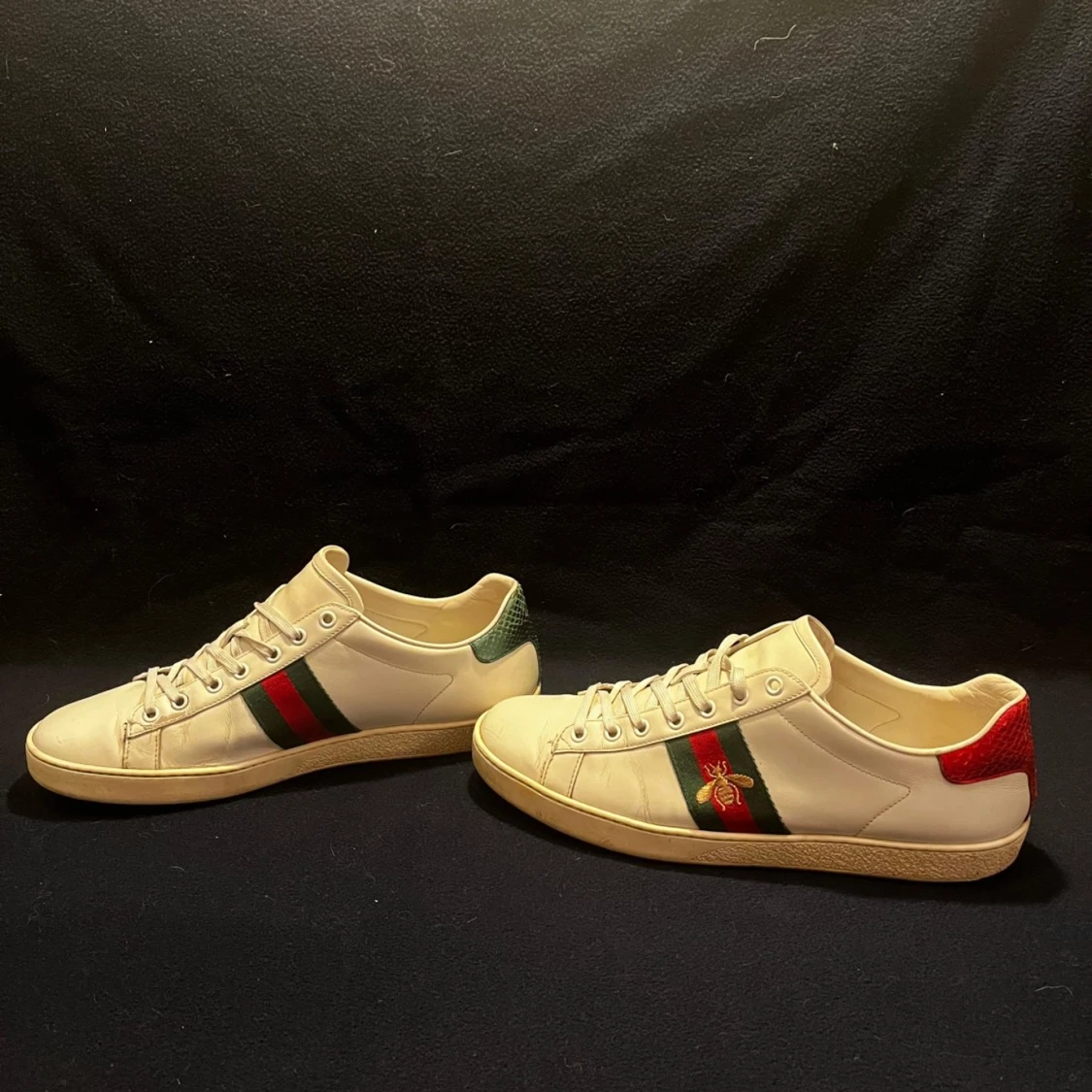 Gucci ace sneakers med broderad detalj - 90