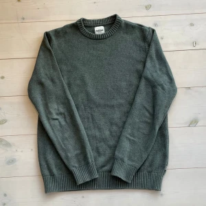 Dobber Sweatshirt - Riktigt fet sweatshirt från Dobber i väldigt bra skick. Storlek M. Öppen för rimliga prisförslag🤑Hör av dig vid frågor eller funderingar🍾🥂