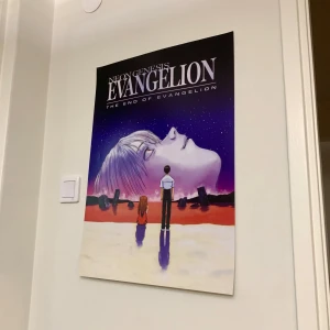 Neon evangelion  - En snygg affisch som passar perfekt i ditt rum! Den är 50x70 cm och tryckt på riktigt bra papper. Vill du veta mer eller köpa den? Hör av dig!