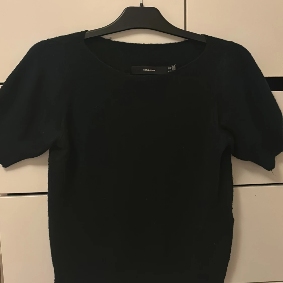 Svart kortärmad tröja - 27
