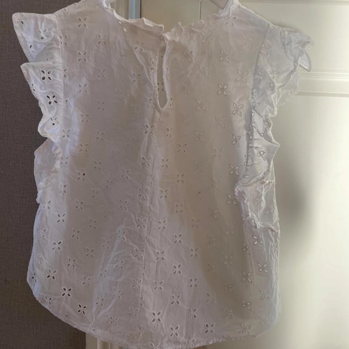 Vit blus från H&M - 90