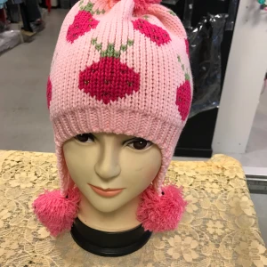 Snygg Stickade Mössa  - One size  Passar barn och ungdomar  Huvud Omkrets ca44-73 cm 99kr/st 