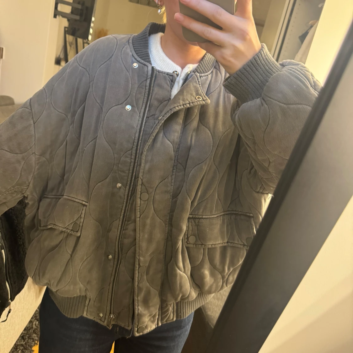 Grå quiltad jacka från Zara - 90