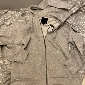 Zip Hoodie - Helt ny zip Hoodie 