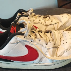 Nike sneakers - Nike sneakers