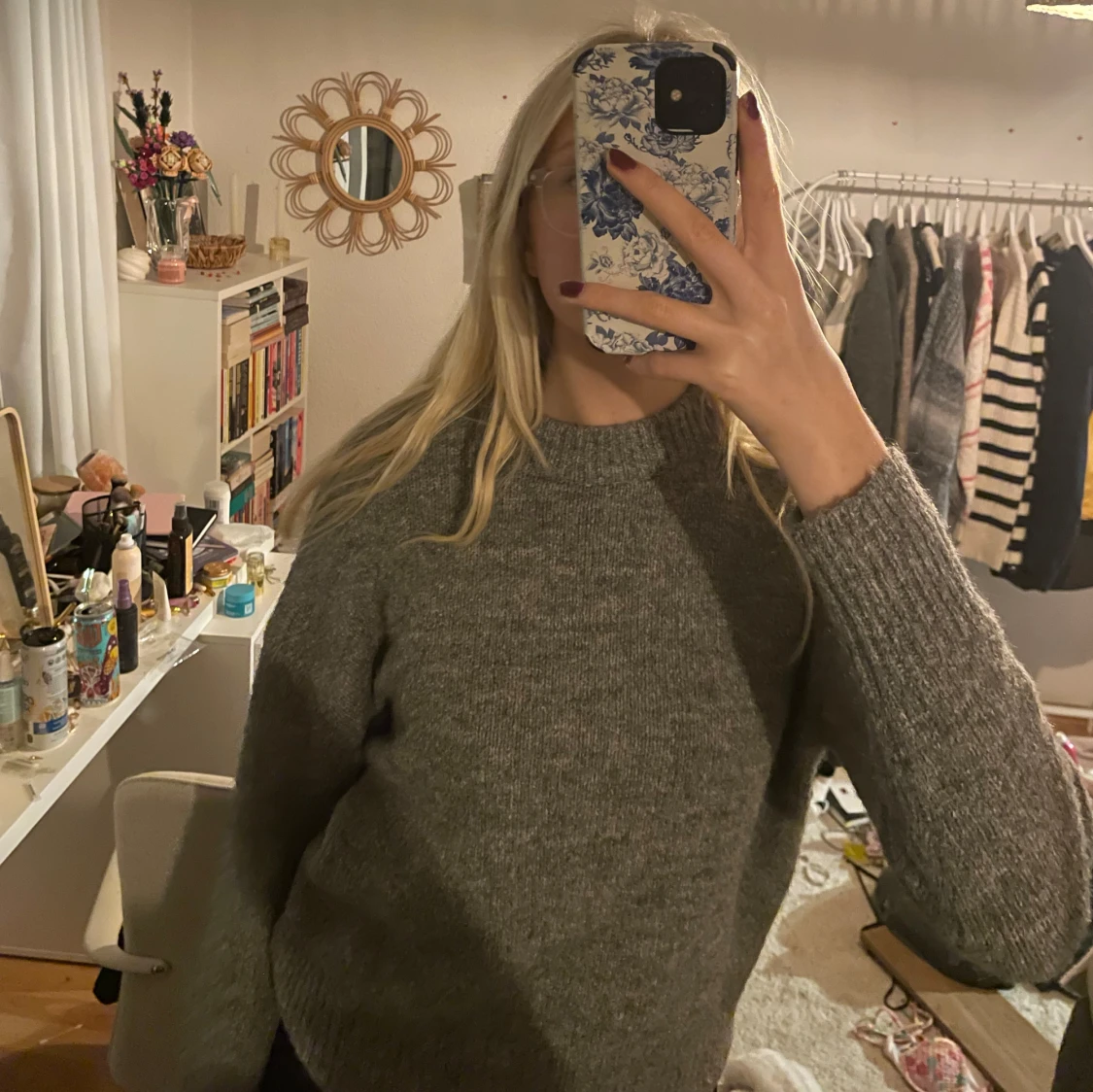 Grå stickad tröja - 90