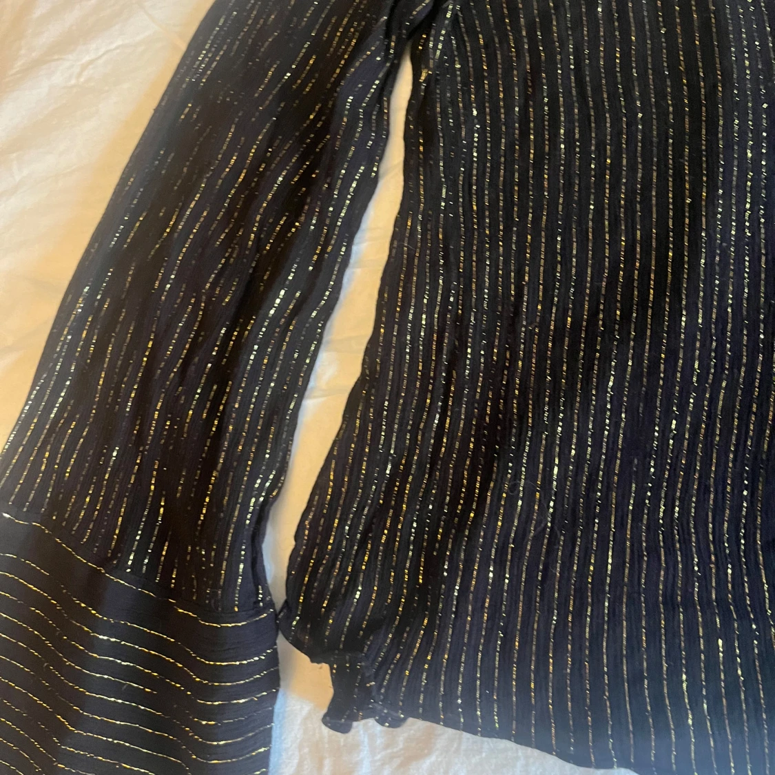 Svart glittrig blus - 90