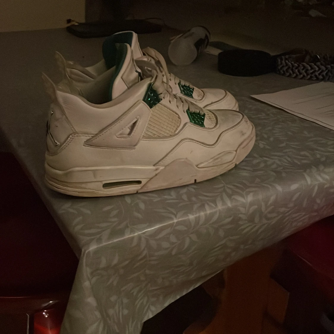 Jordan 4 green metalic