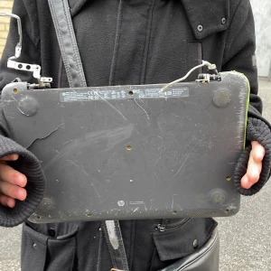 dator - lätt använd, lite klibbig, HP dator allt funkar som det ska