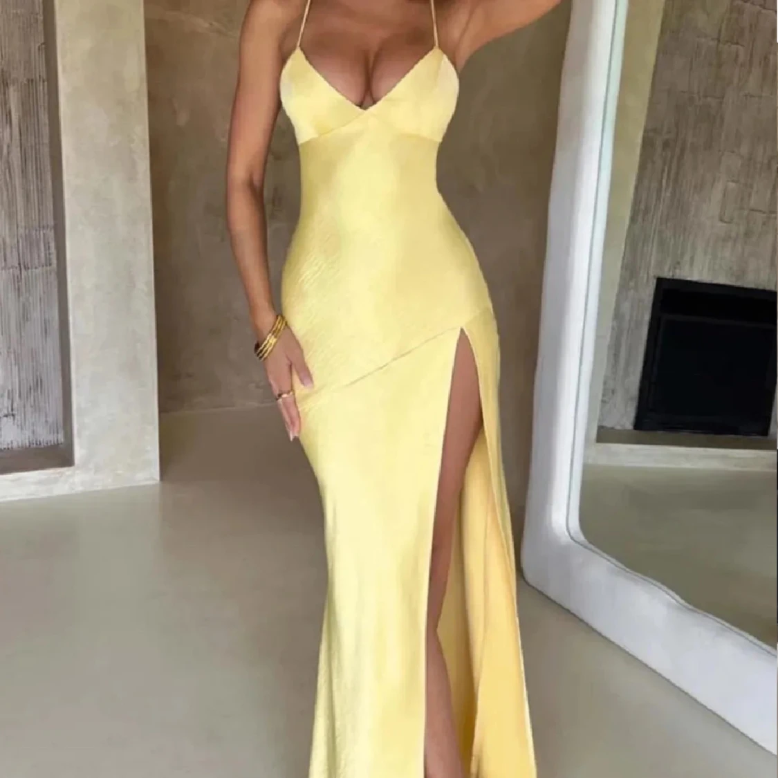 Ljusgul balklänning  - 1