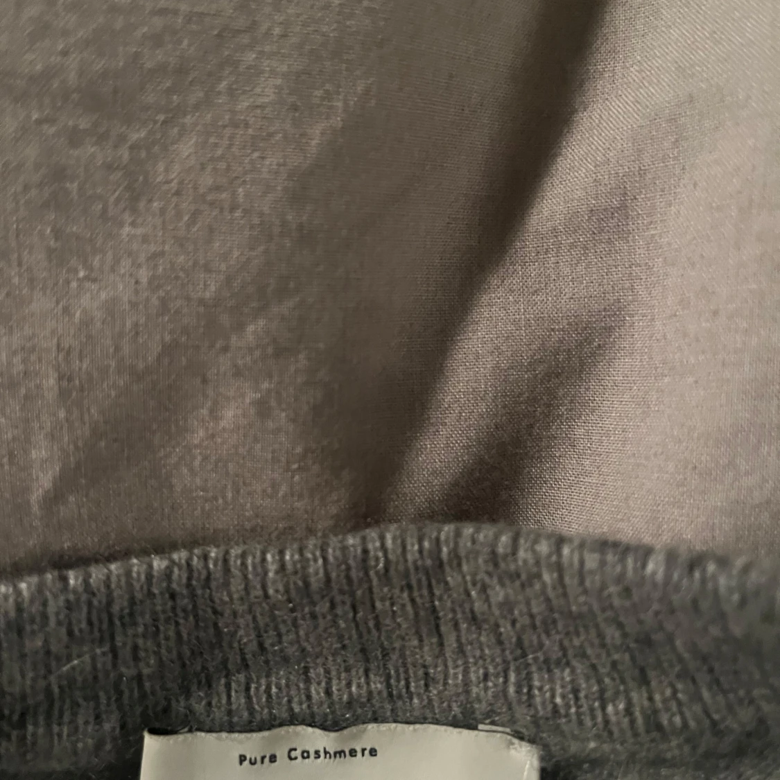 Grå kashmirtröja - 1