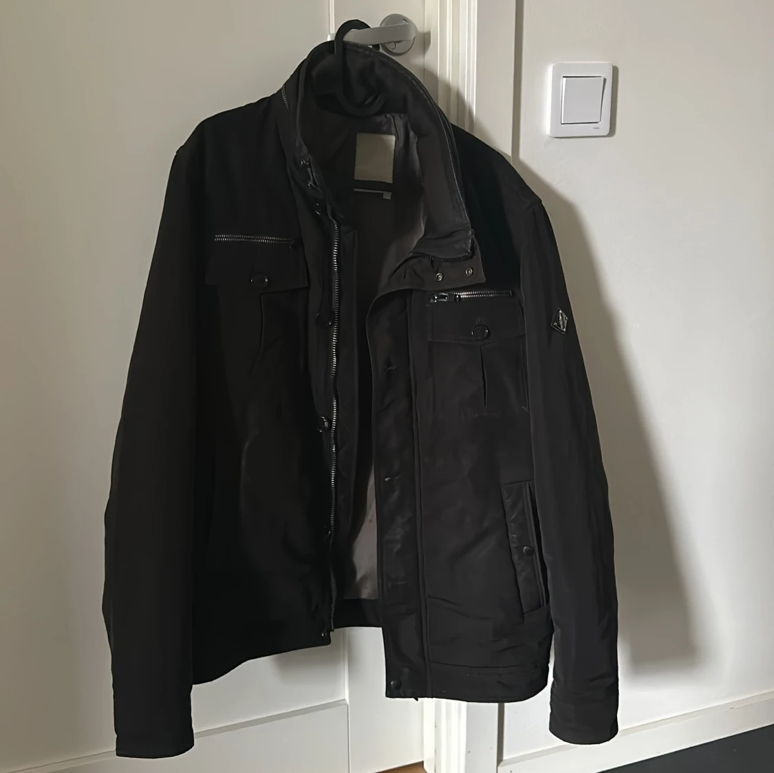 Brun jacka från J. Lindeberg