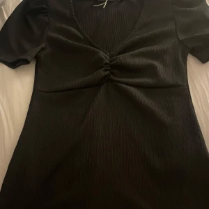 Blus från Vera Moda - Blus från Vera Moda, strl xs