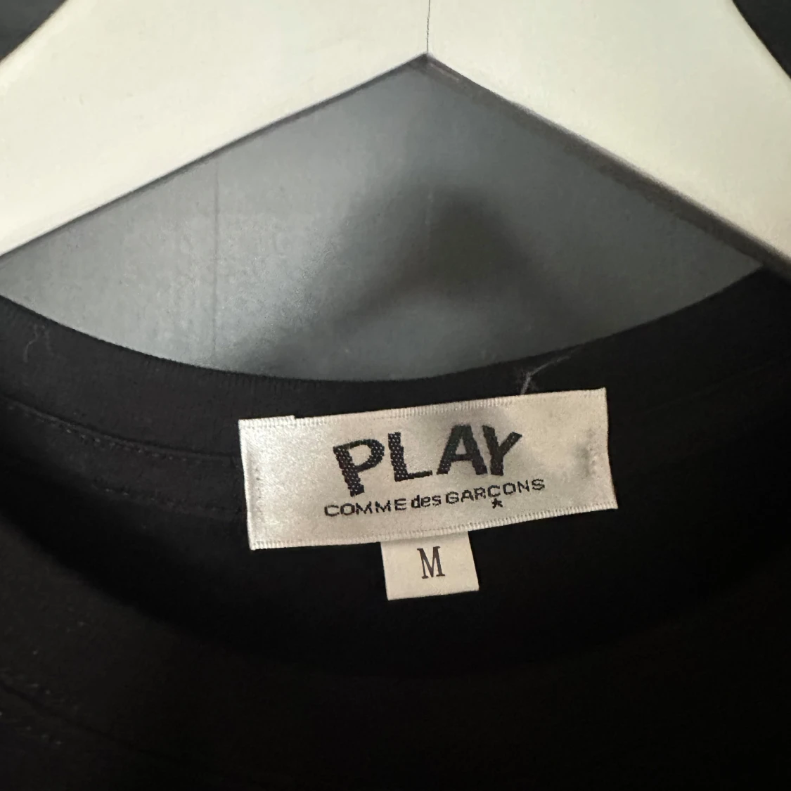 Svart t-shirt från Comme des Garçons - 2