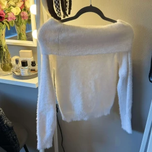 Off-shoulder stickad tröja - Super mysig och härlig💕💕