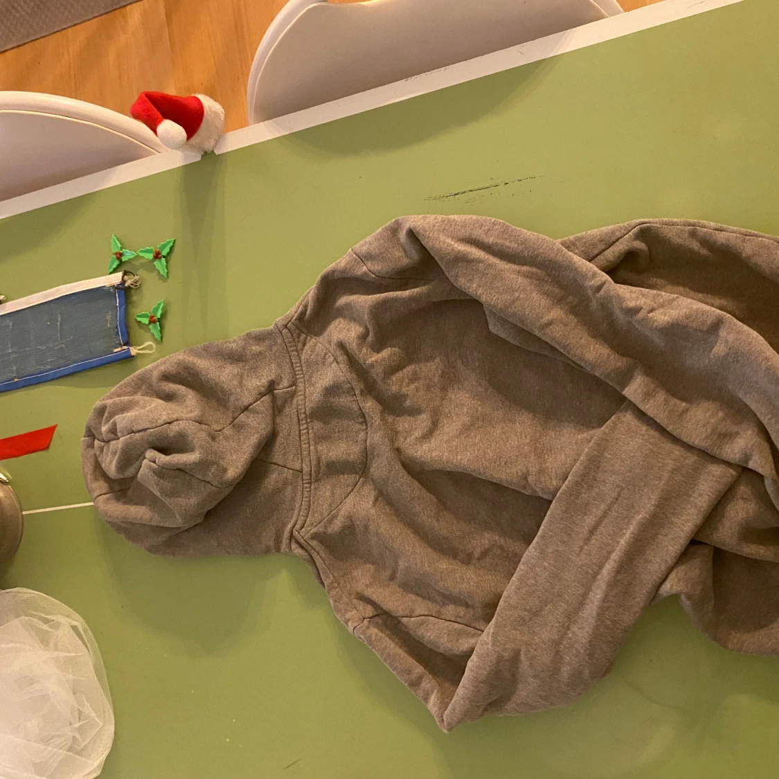 Grå hoodie från Lyle & Scott - 90