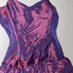 Lila klänning  - Bra skick 