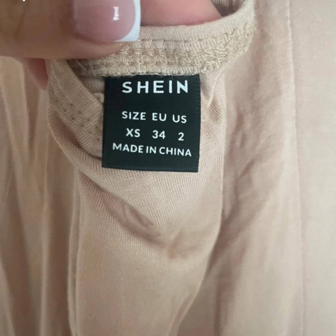 Beige klänning från Shein - 91