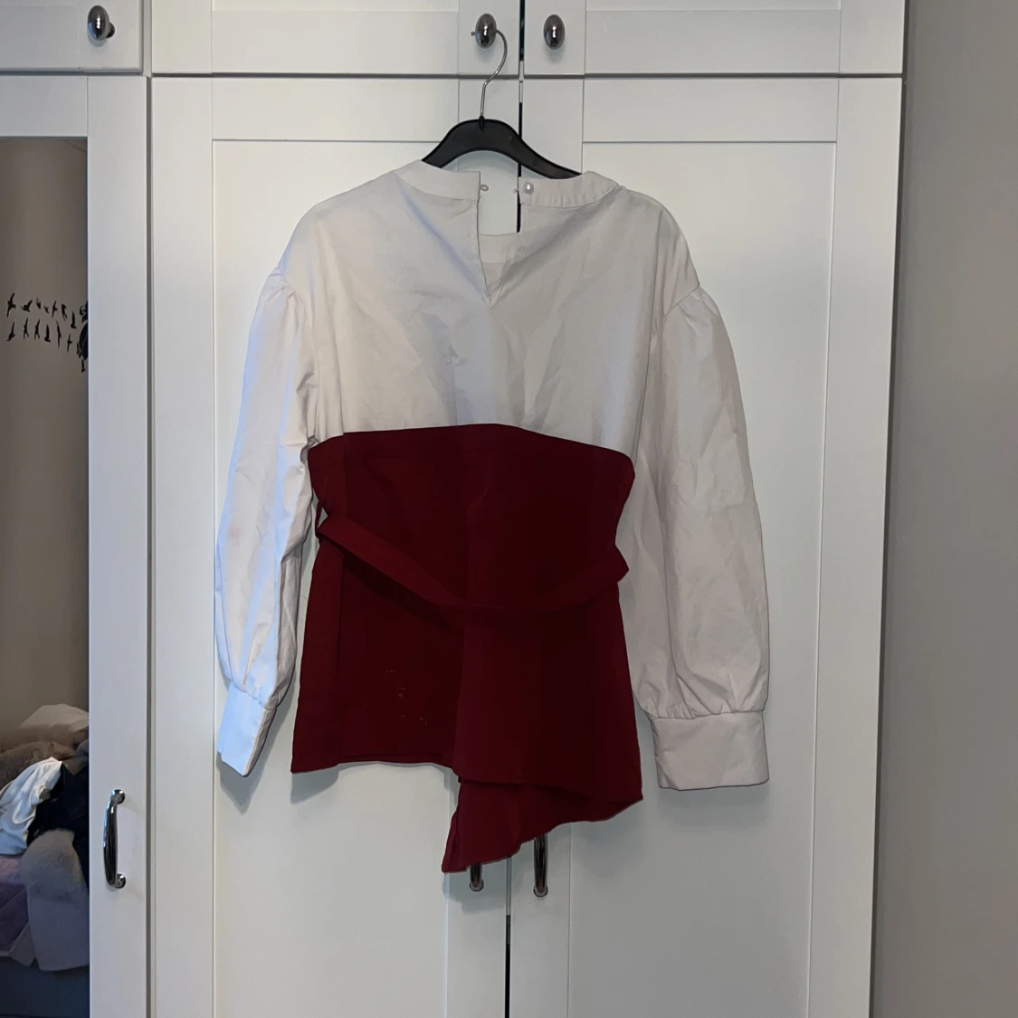 Vit och röd blus från Shein - 90