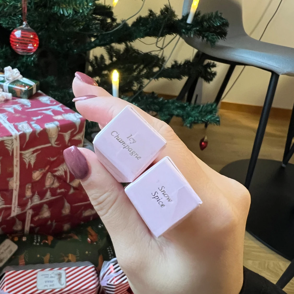 Ögonskuggspennor från CAIA - 90