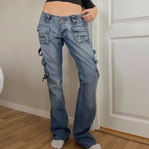 Coola jeans - Så unika och coola jeans 🔥🔥 Aldrig använda 😍 då de är för stora på mig 💕