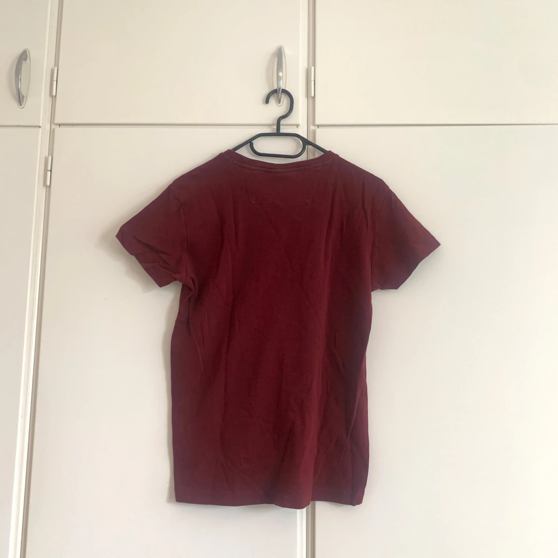 Vinröd T-shirt  - 90