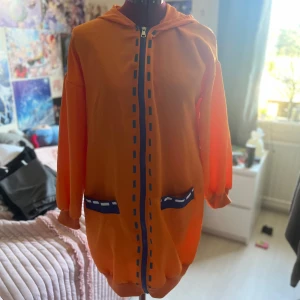 Runa jacka - Köpt från Wish för typ 3 år sen. Okej kvalitet, använd ett par få tal gånger. Dms om du har någon fråga.