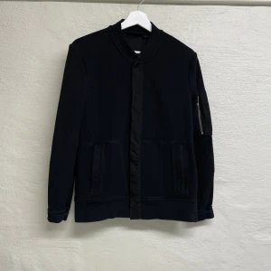 Peak performance tröja  - Peak performance tröja i storlek S.