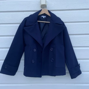 Design by si kappa!💕 -  Kappan är använd fåtal gånger, har inga noppor eller liknande och jag säljer denna för att Den har inte kommit till användning💕