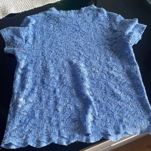 Tröja från bershka  - Använd 4-6 gånger Lite genomsynlig