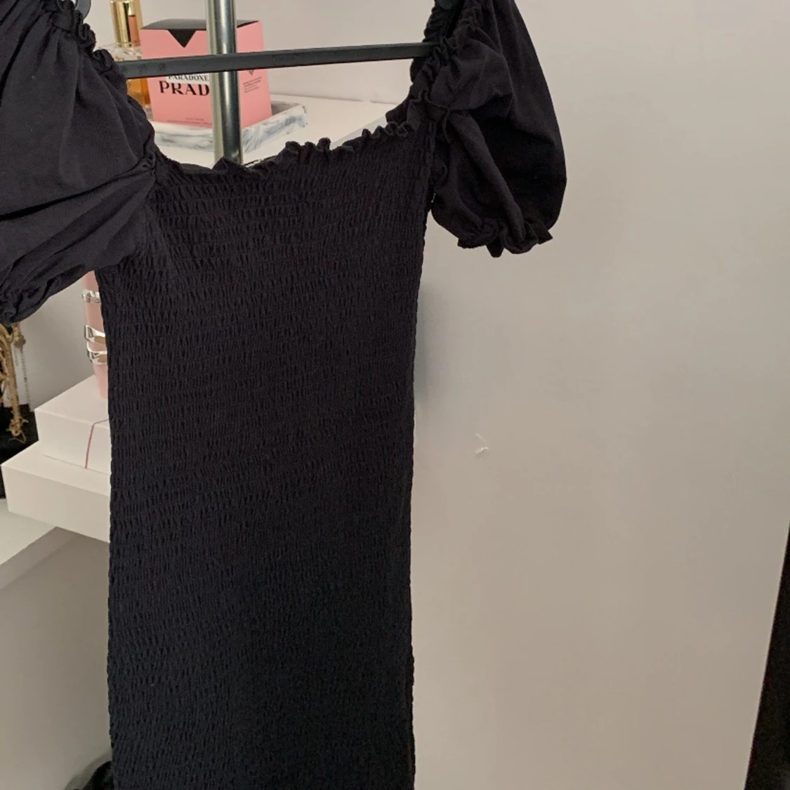 Lång svart klänning 