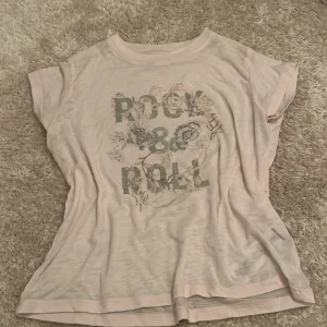 T-shirt - Fin t-shorts från Zadig & Voltaire! Köpt för 800kr