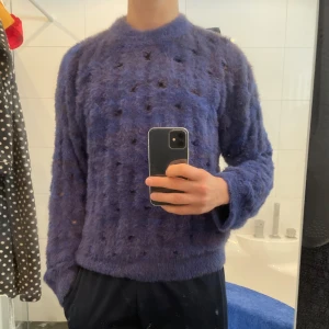 Reclaimed Vintage knitwear  - Reclaimed Vintage knitwear i bra kvalite och skick. Storlek S men passar S/M beroende på hur man vill att den sitter.  Bara höra av sig för fler bilder eller frågor😎