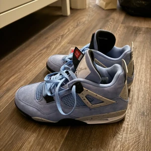 Jordan 4 skor - 10/10 skick aldrig hunnit använda dem